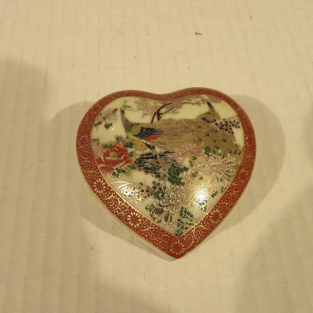 +Vintage Miyako Peacock/Floral Ceramic Heart Shaped Trinket Box Japan